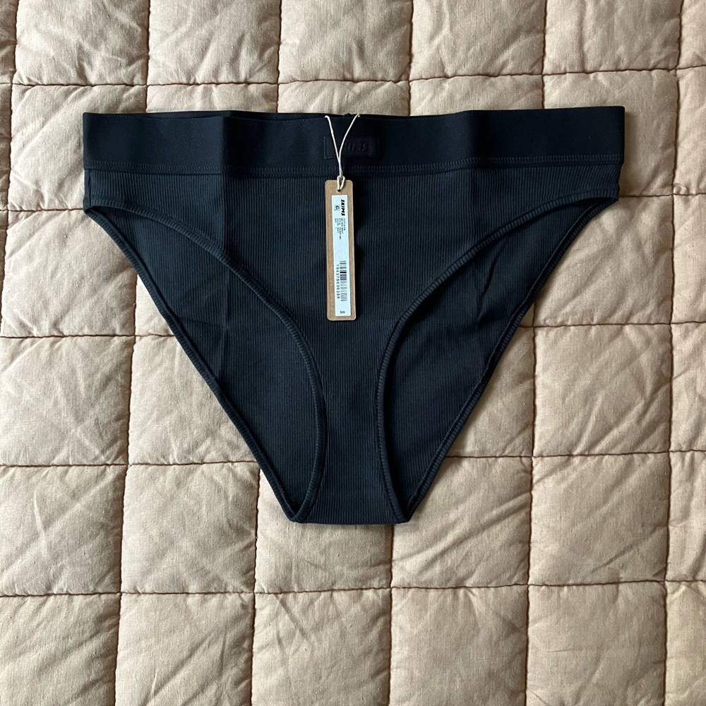 Skims Cotton Rib Mid Rise Brief - Soot - Large - Picture 3 of 7